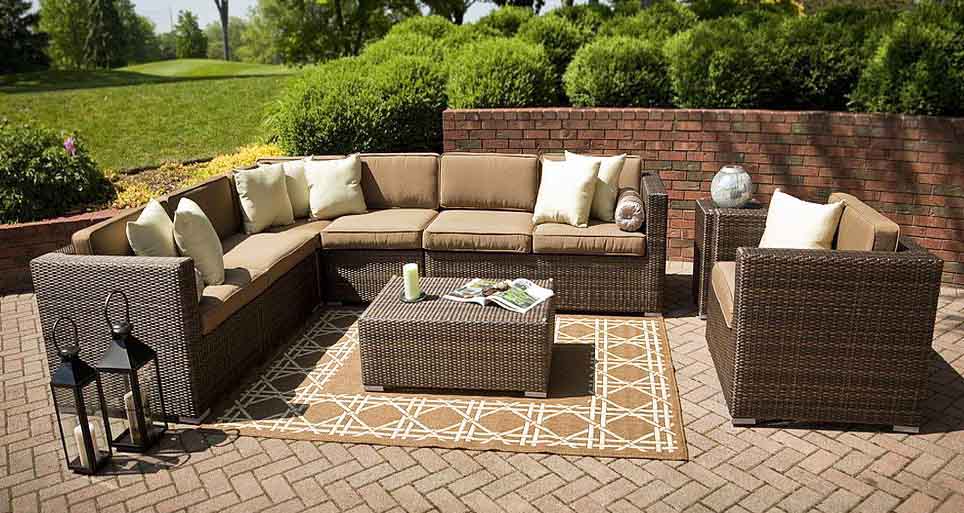 CHOOSING WOOD FOR YOUR PATIO FURNITURE