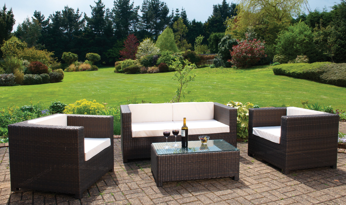 What is Rattan and why you should choose it for your garden?