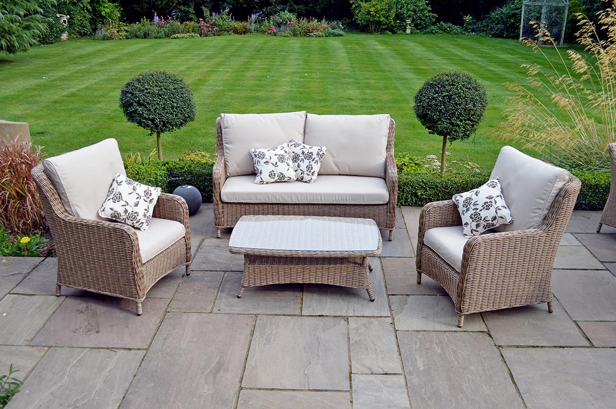 Why choose rattan furniture for your garden