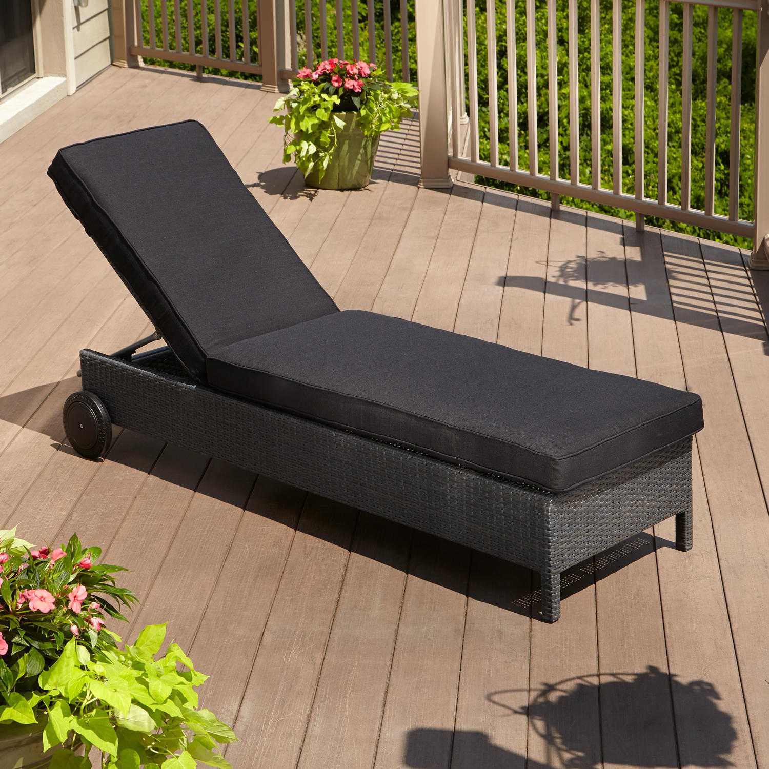 Rattan pool lounger