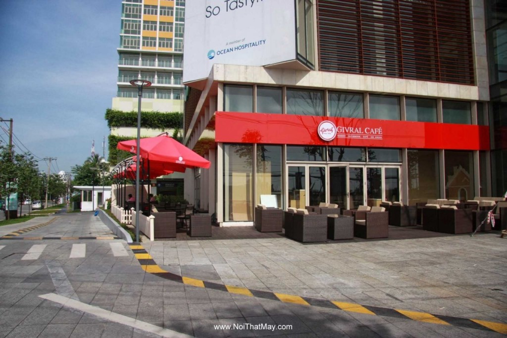 Outdoor wicker sofa set